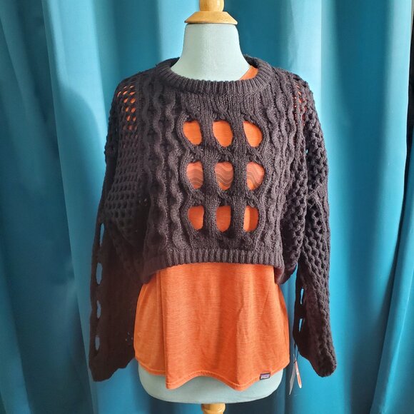NWT Make a Bold Statement with this Unique Open Knit Sweater!  M/L/XL - Picture 1 of 10
